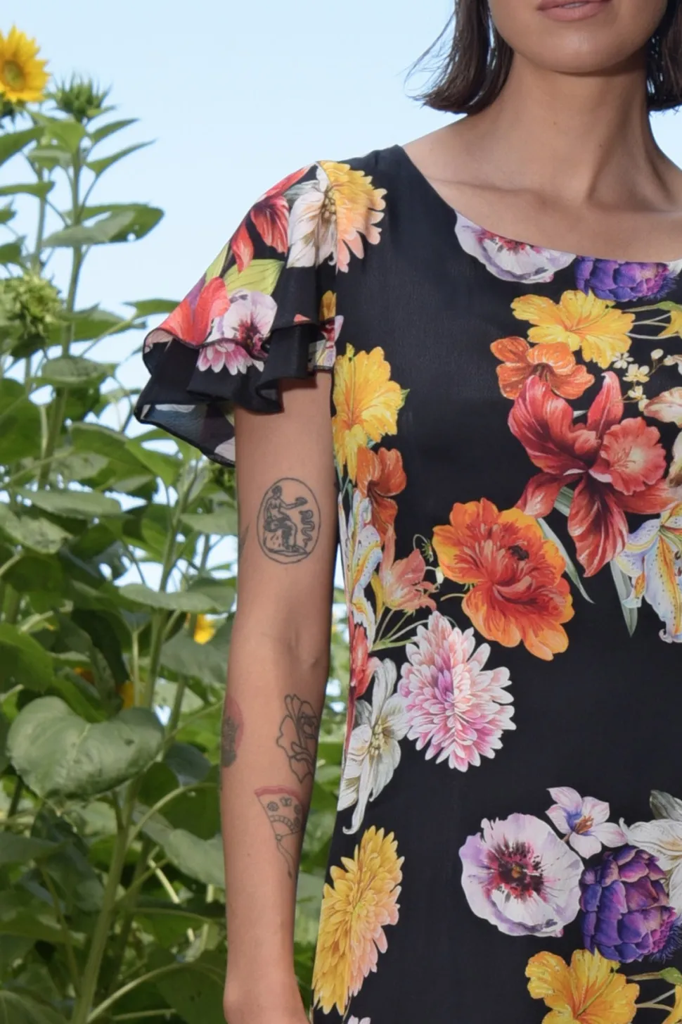 curate__modern_romantic_d_1.webp Curate - Modern Romantic Dress - Black Floral FINAL SALE