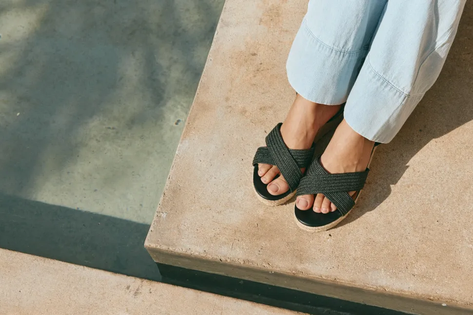 eb__ive__halcyon_wedge__s_4.webp Eb & Ive - Halcyon Wedge - Sable