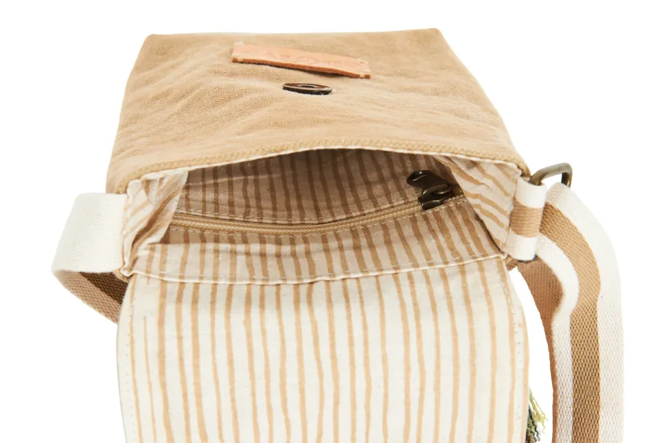 eb__ive__la_vie_bag__cara_3.webp Eb & Ive - La Vie Bag - Caramel or Sapphire