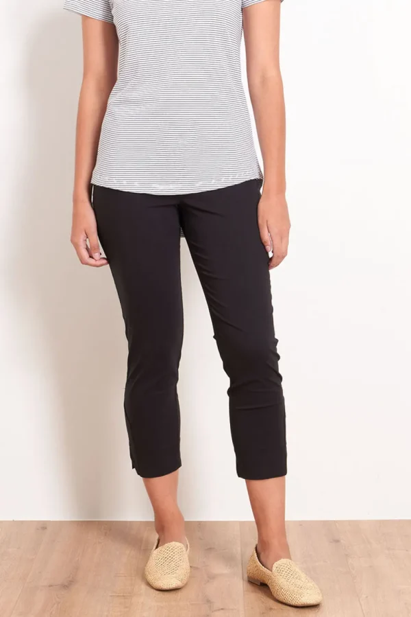 Foil - Fuss Free Trapeze Taper Capri Pant - Black CFO4901