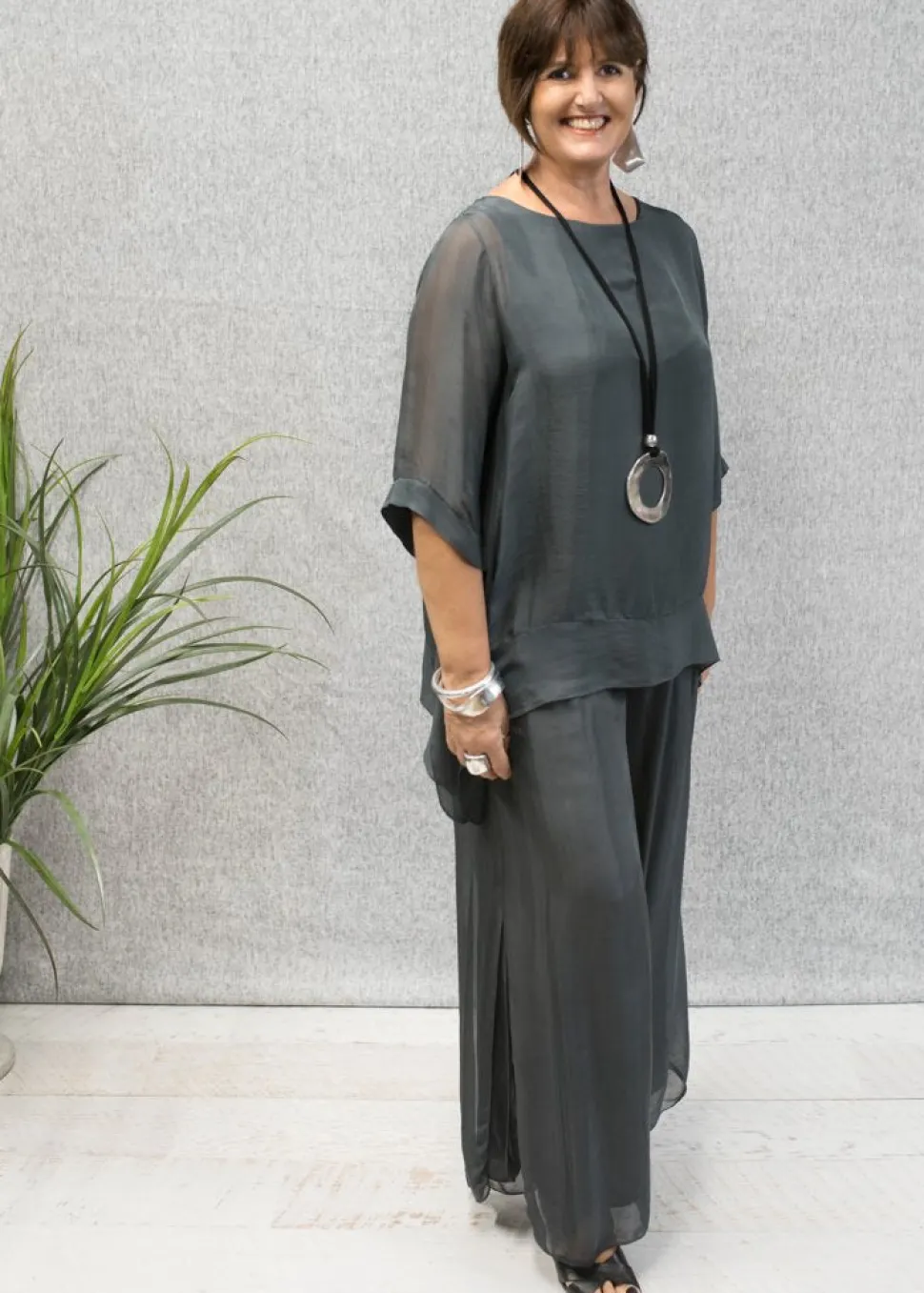 imagine__granite_silk_gia_1.webp Imagine - Granite Silk Gia Pant with Split 10IM2184G