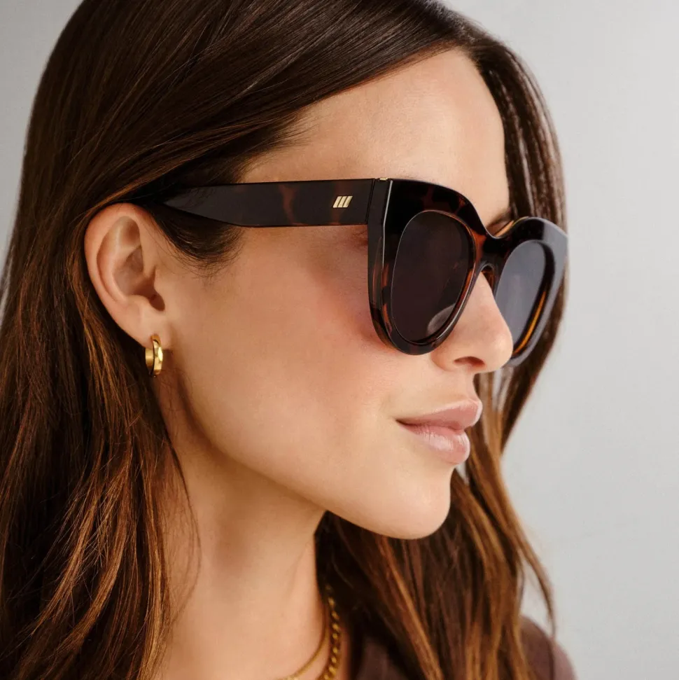 le_specs_sunglasses__air__3-1.webp Le Specs Sunglasses - Air Heart - Tort 1902028