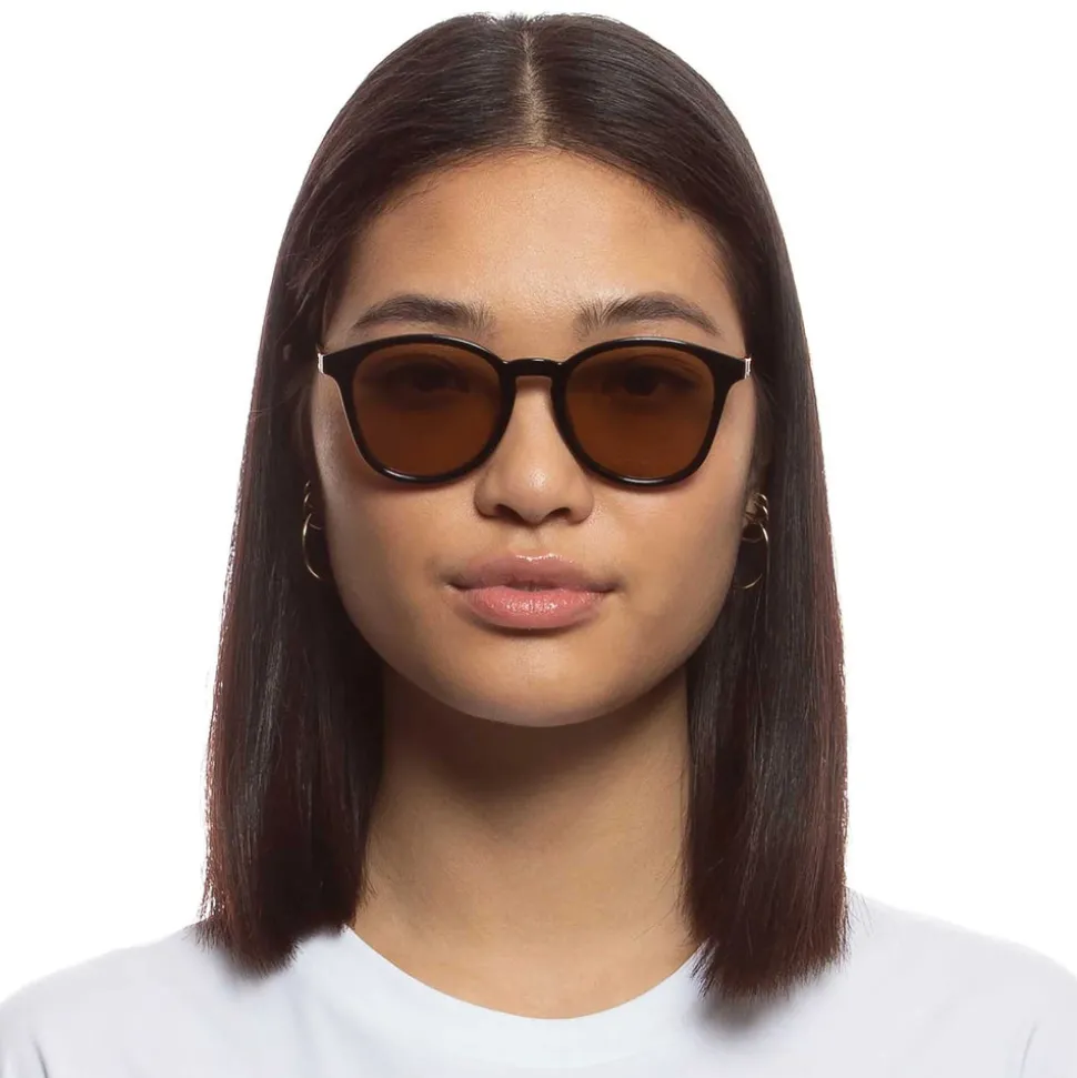 le_specs_sunglasses__cont_1.webp Le Specs Sunglasses - Contraband - Shiny Black 2352123