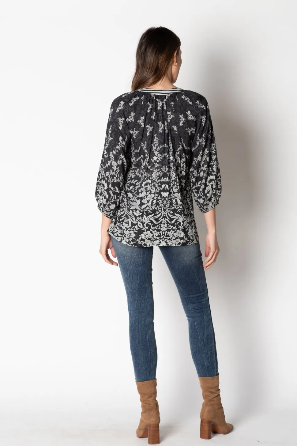 lula_soul__almeria_top__b_2.webp Lula Soul - Almeria Top - Black
