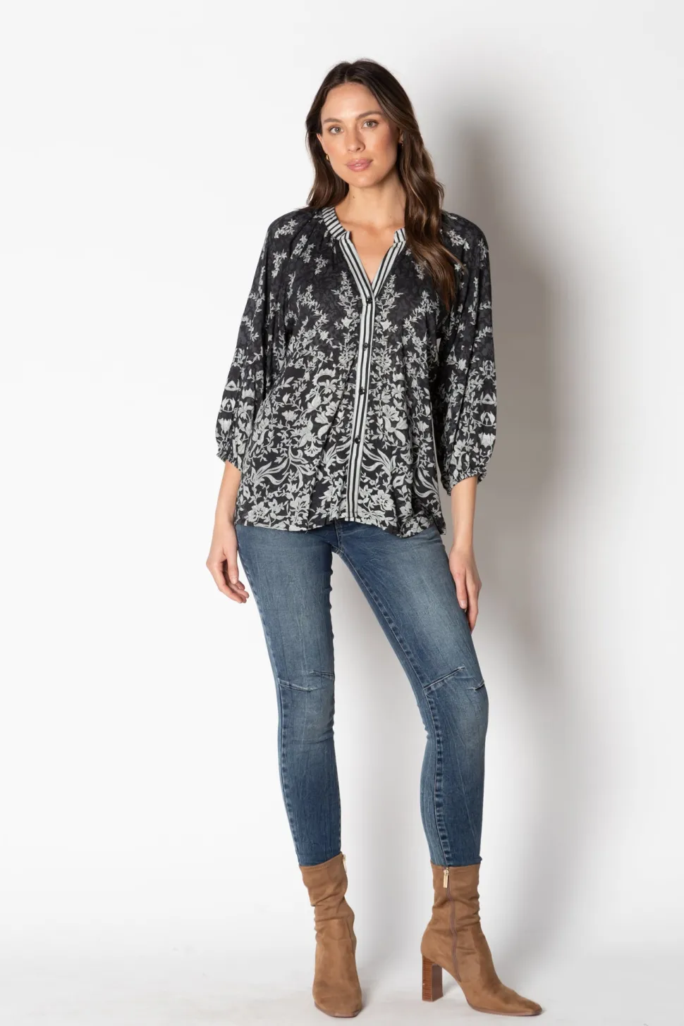 lula_soul__almeria_top__b_4.webp Lula Soul - Almeria Top - Black