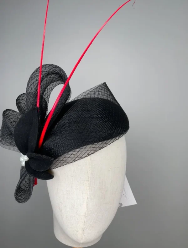 Melanie Ferrero - Black Felt Beret with Red spines