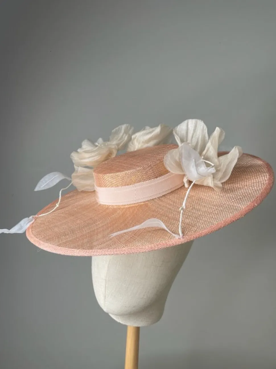 melanie_ferrero__peach_wi_2.webp Melanie Ferrero - Peach with Ivory Floral Hat