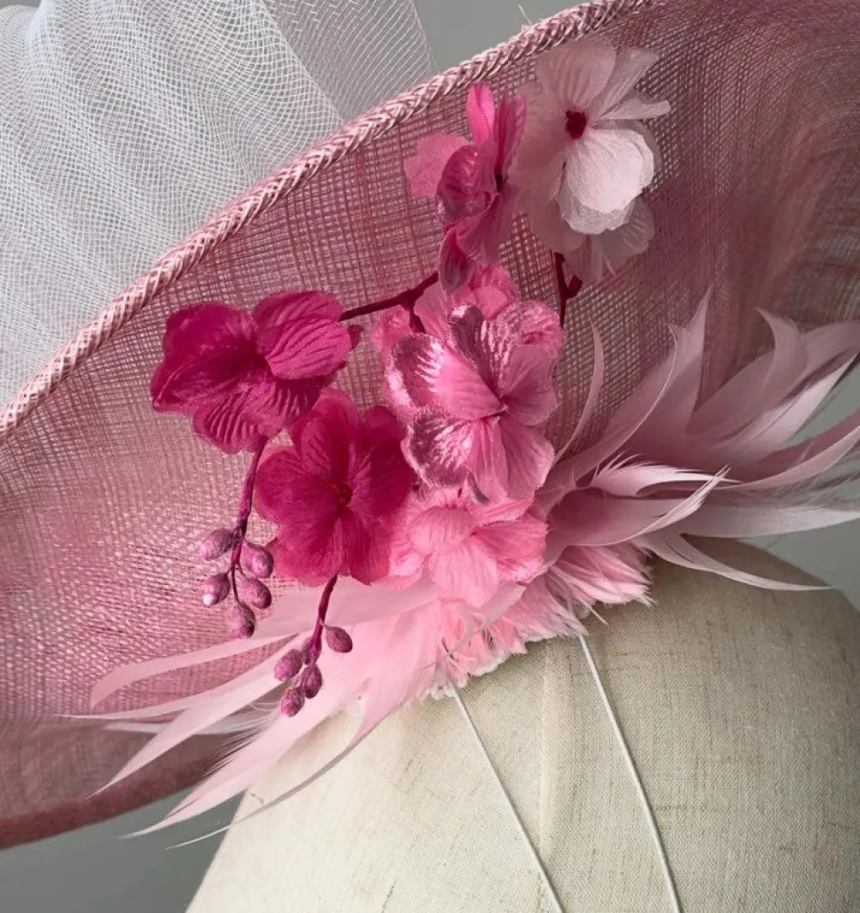 melanie_ferrero__pink_sau_4.webp Melanie Ferrero - Pink Saucer Vintage Cherry Blossom