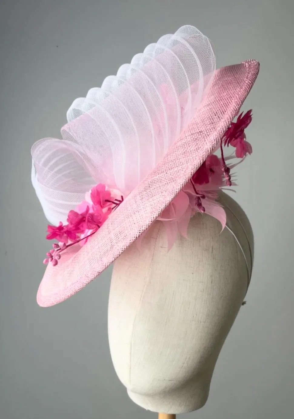 melanie_ferrero__pink_sau_6.webp Melanie Ferrero - Pink Saucer Vintage Cherry Blossom