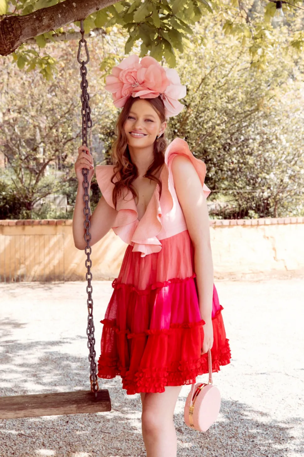 morgan__taylor__pale_cora_2.webp Morgan & Taylor - Pale Coral Cindy Fascinator FS400