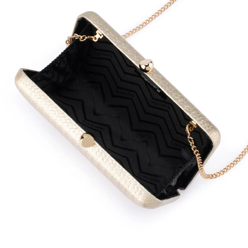 olga_berg__gold_chica_met_3.webp Olga Berg - GOLD CHICA Metallic Textured Clutch - OB4803