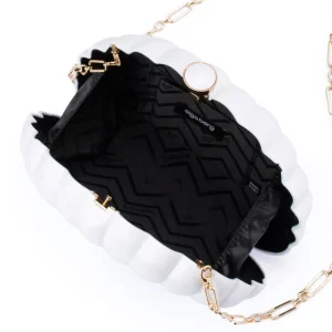 Olga Berg - WHITE PAULY Shell Clutch - OB6502