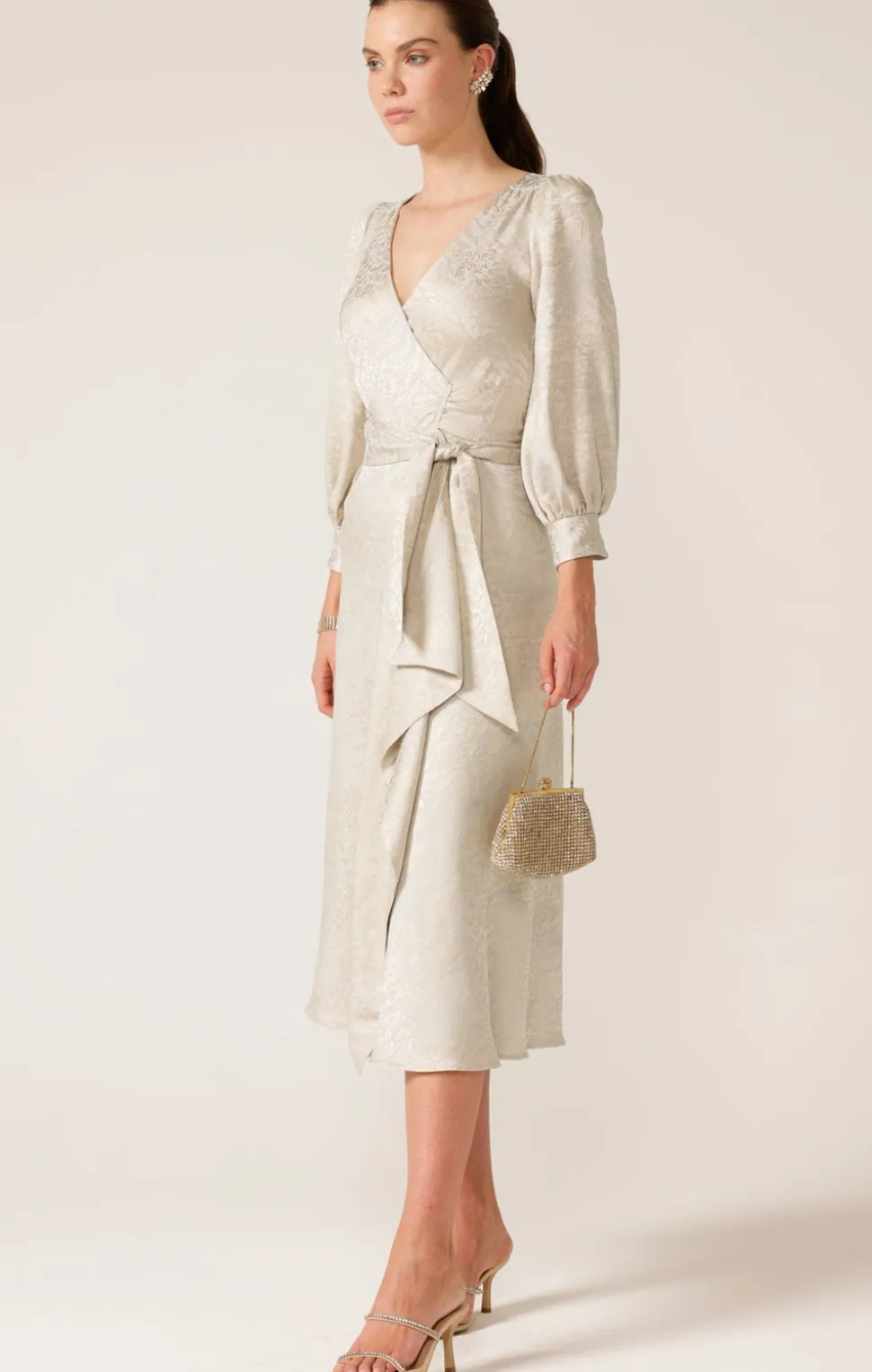 sacha_drake__versailles_w_1.webp Sacha Drake - Versailles Wrap Dress - Oyster Jacquard