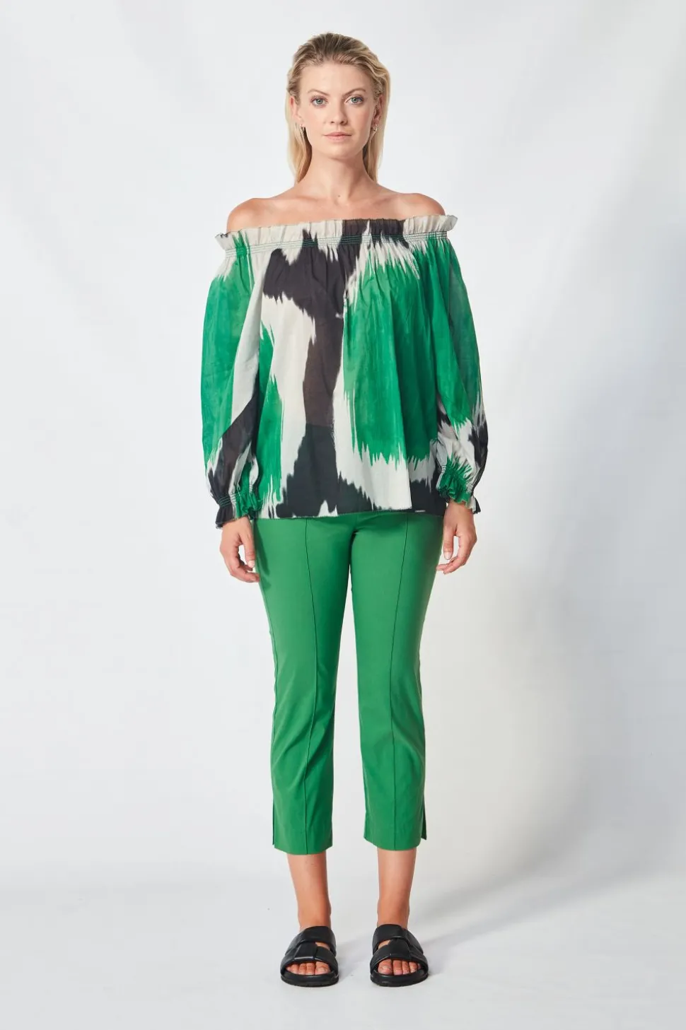 verge__acrobat__pant__app_2.webp Verge - Acrobat 7/8 Pant - Apple
