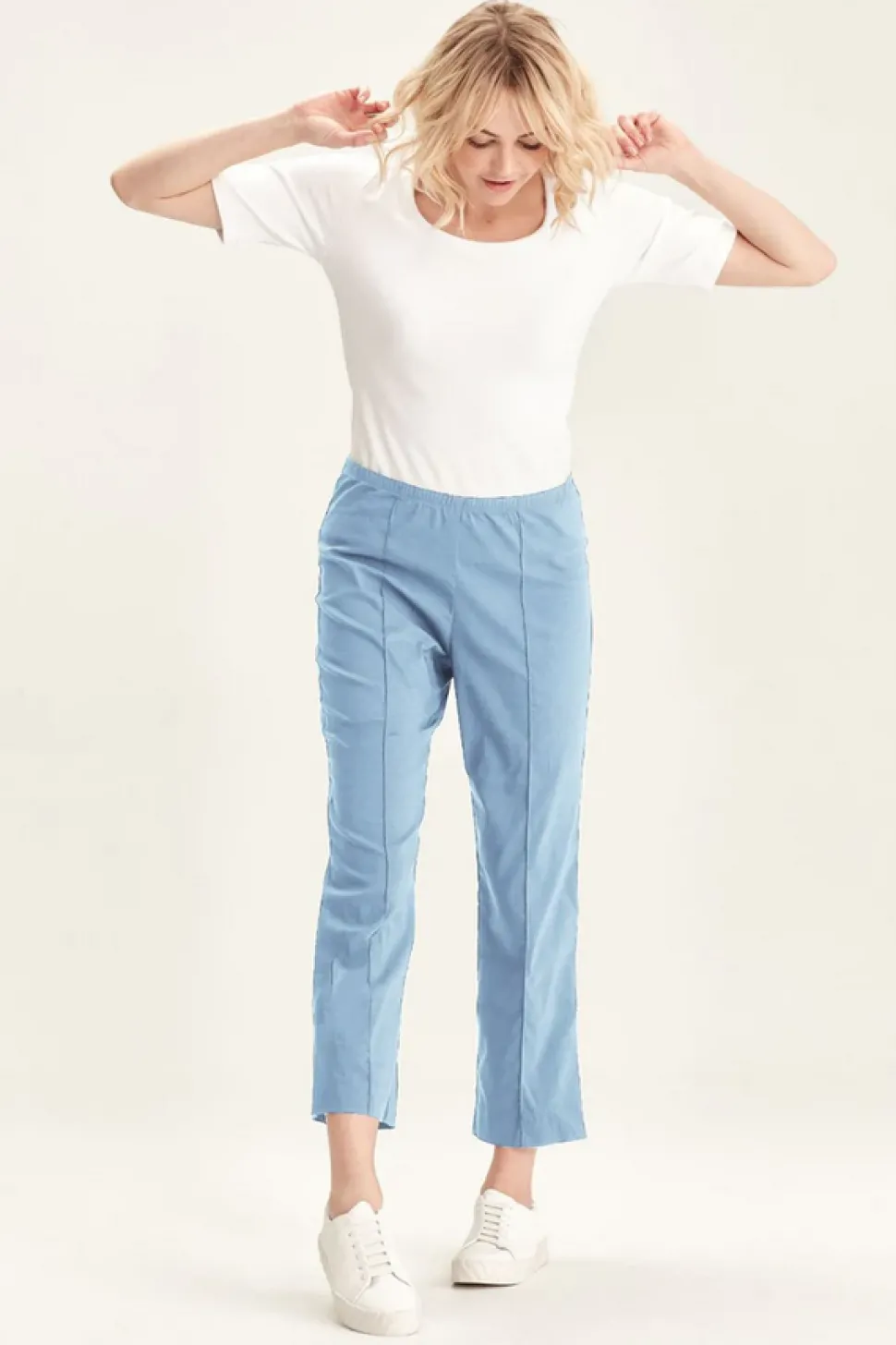 verge__acrobat__pant__sky_0.webp Verge - Acrobat 7/8 Pant - Sky Blue